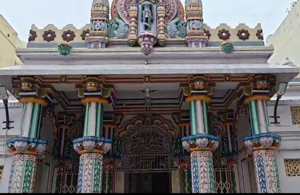 जैन मंदिर के ताले टूटे, 11 मूर्तियां गायब… पुलिस की गश्त कहां थी?